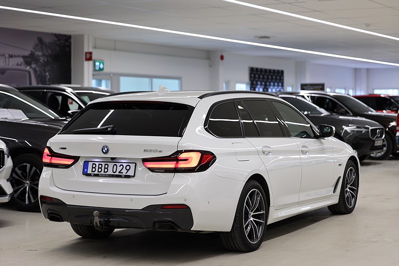 BMW 530e xDrive M-Sport B-Kamera HiFi Skinn Keyless Display key MOMS
