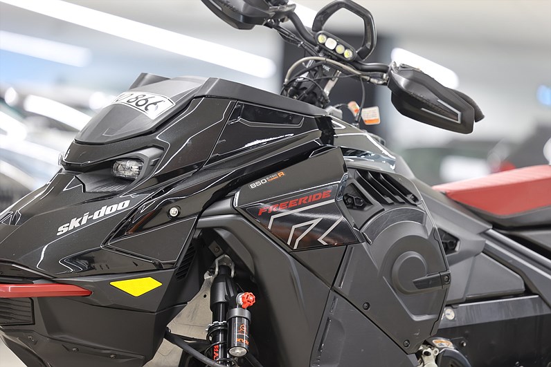 Ski-doo Freeride 850 Turbo R 154