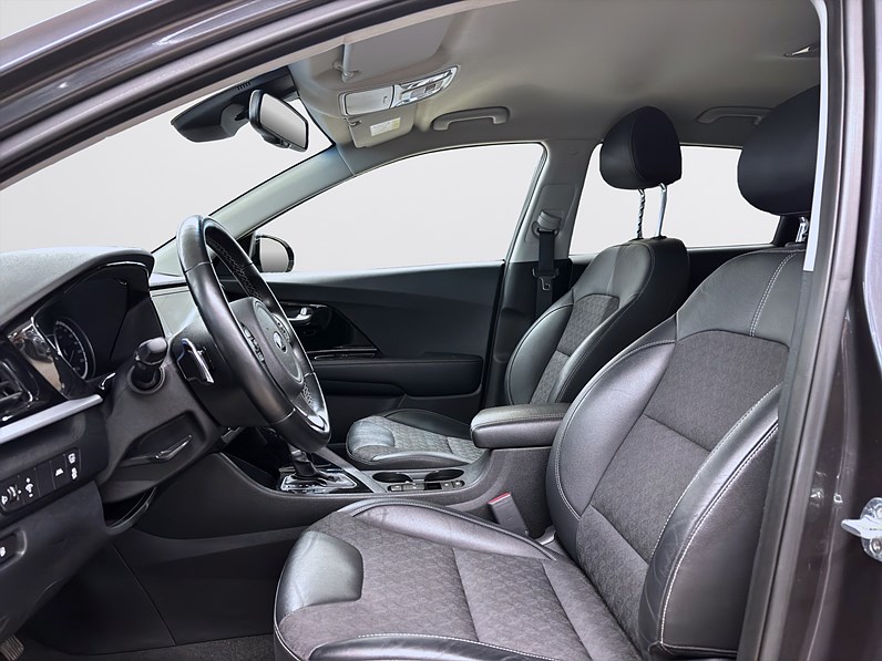 Kia Niro Hybrid 141hk Advance Plus Navi B-Kamera