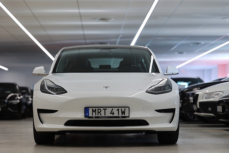 Tesla Model 3 Standard Range Plus 325hk AP Pano Läder Navi