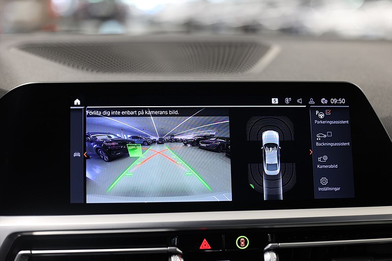 BMW 420i Coupé 184hk M Sport Alcantara B-kamera Rattvärme Carplay