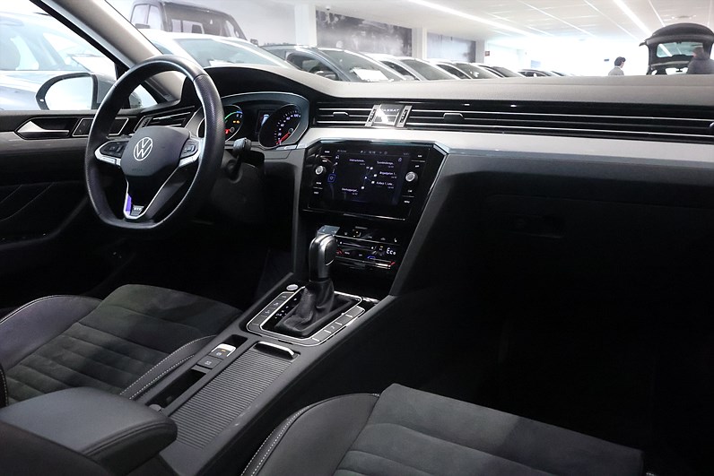 Volkswagen Passat SC GTE 218hk Alcantara Keyless Navi