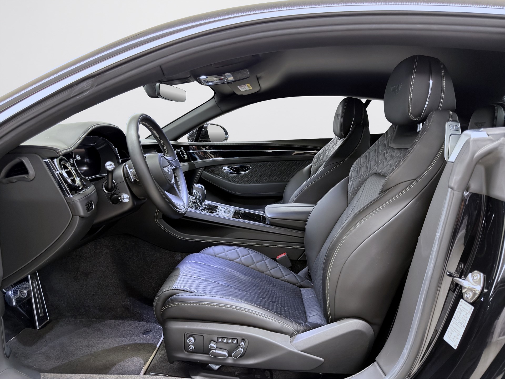 Bentley Continental GT 6.0 W12 635hk Mulliner Sv-såld