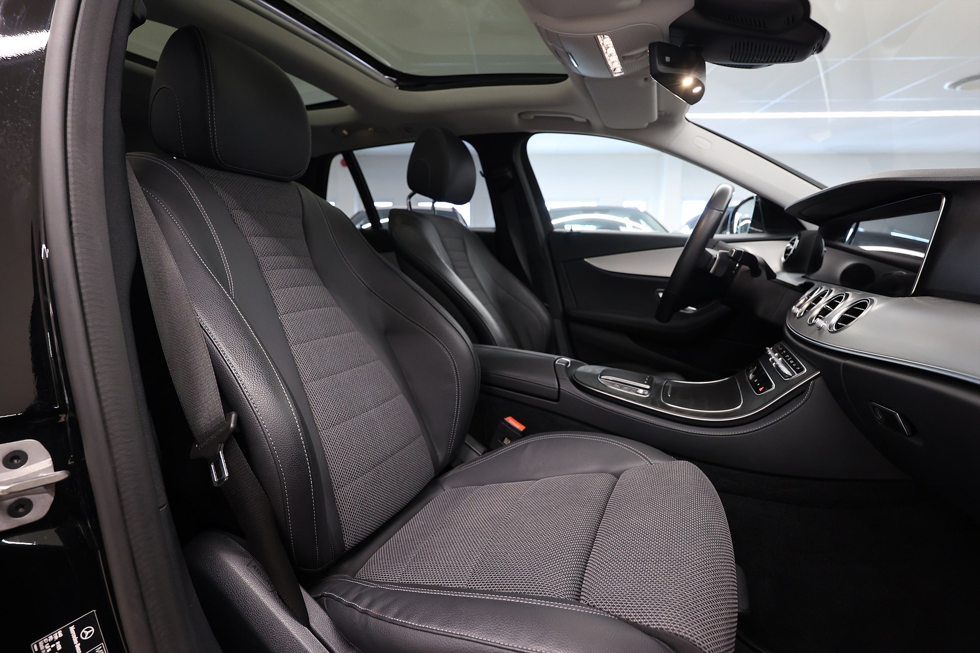 Mercedes-Benz E 220 d 4M All-Terrain Avantgarde Pano 360-kam Luft.fjärdr