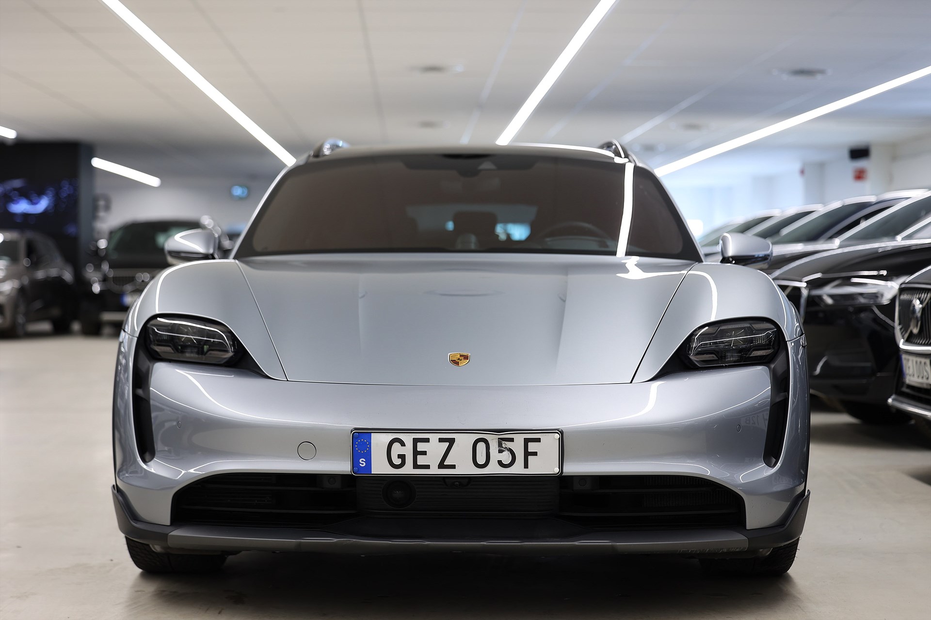 Porsche Taycan 4 Cross Turismo OffroadDesign Pano HUD BOSE 21