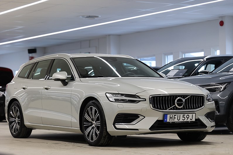 Volvo V60 Recharge T6 AWD 340hk Inskription Exp Navi B-kamera