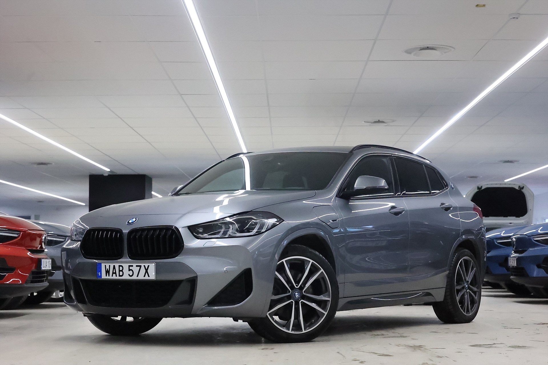 BMW X2 xDrive25e 220hk M Sport Shadow HUD H/K Skinn