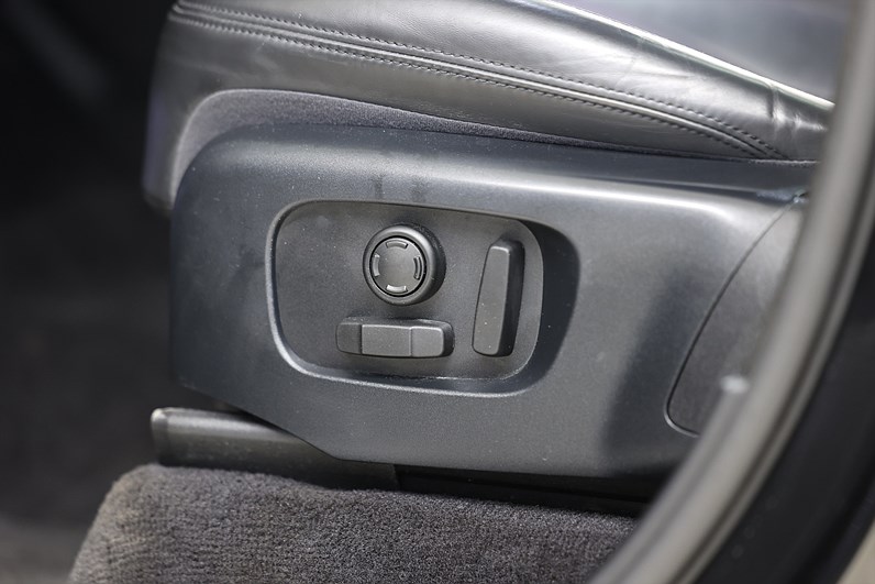 Land Rover Range Rover Sport P400e HSE Pano Meridian HUD