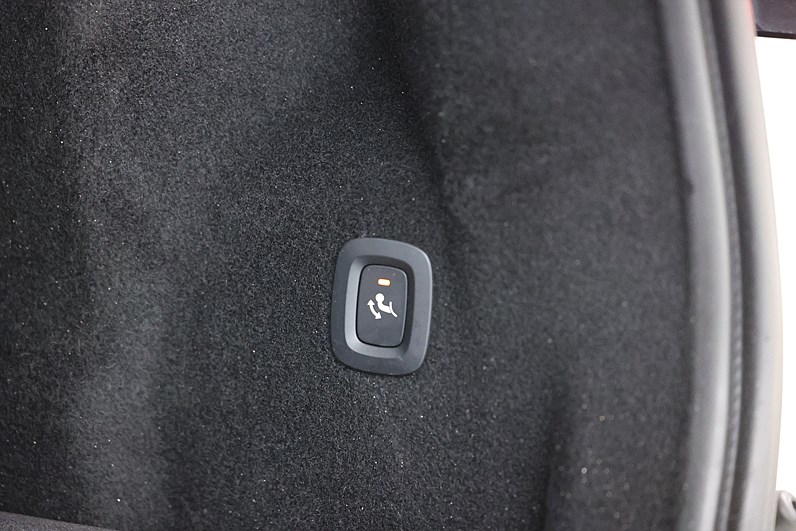 Volvo XC60 Recharge T6 AWD 340hk Inscription Exp H/K Pano