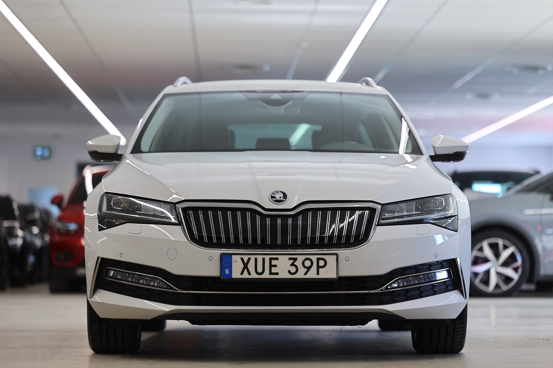 Skoda Superb iV Kombi 1.4 TSI 218hk Business Edt. Canton Drag
