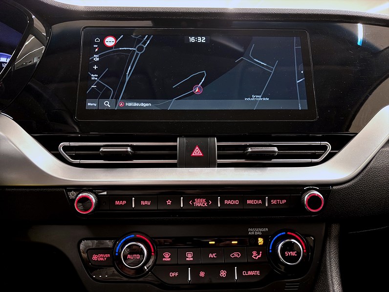 Kia Niro Hybrid 141hk Advance Plus Navi B-Kamera