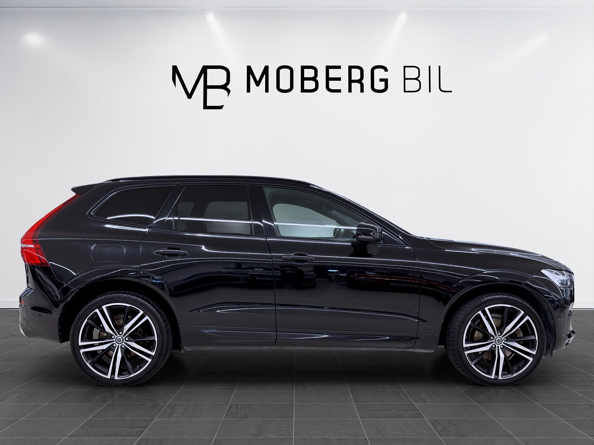 Volvo XC60 B4 AWD 197hk R-Design HUD 360 Pano Drag