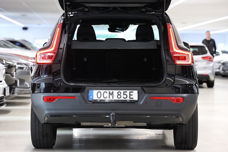 Volvo XC40 T2 129hk *Hjulkampanj!* R-Design Drag Navi VOC Keyless