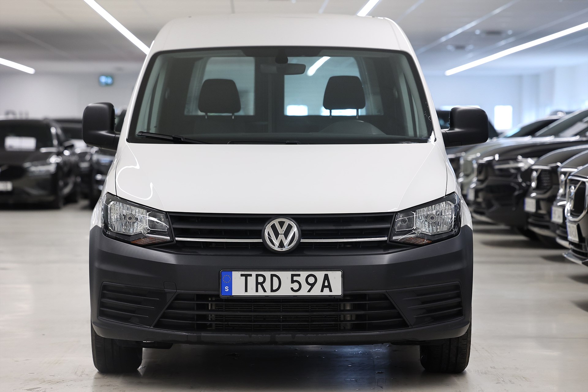Volkswagen Caddy 2.0 TDI Värmare Carplay Drag LEASBAR