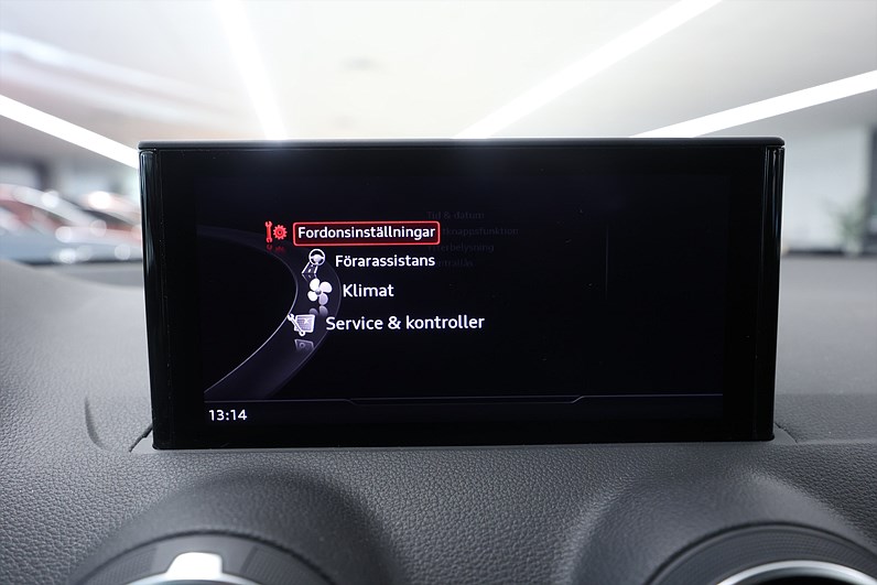 Audi Q2 35 TFSI 150hk *Hjulkampanj!* Proline PDC MOMS