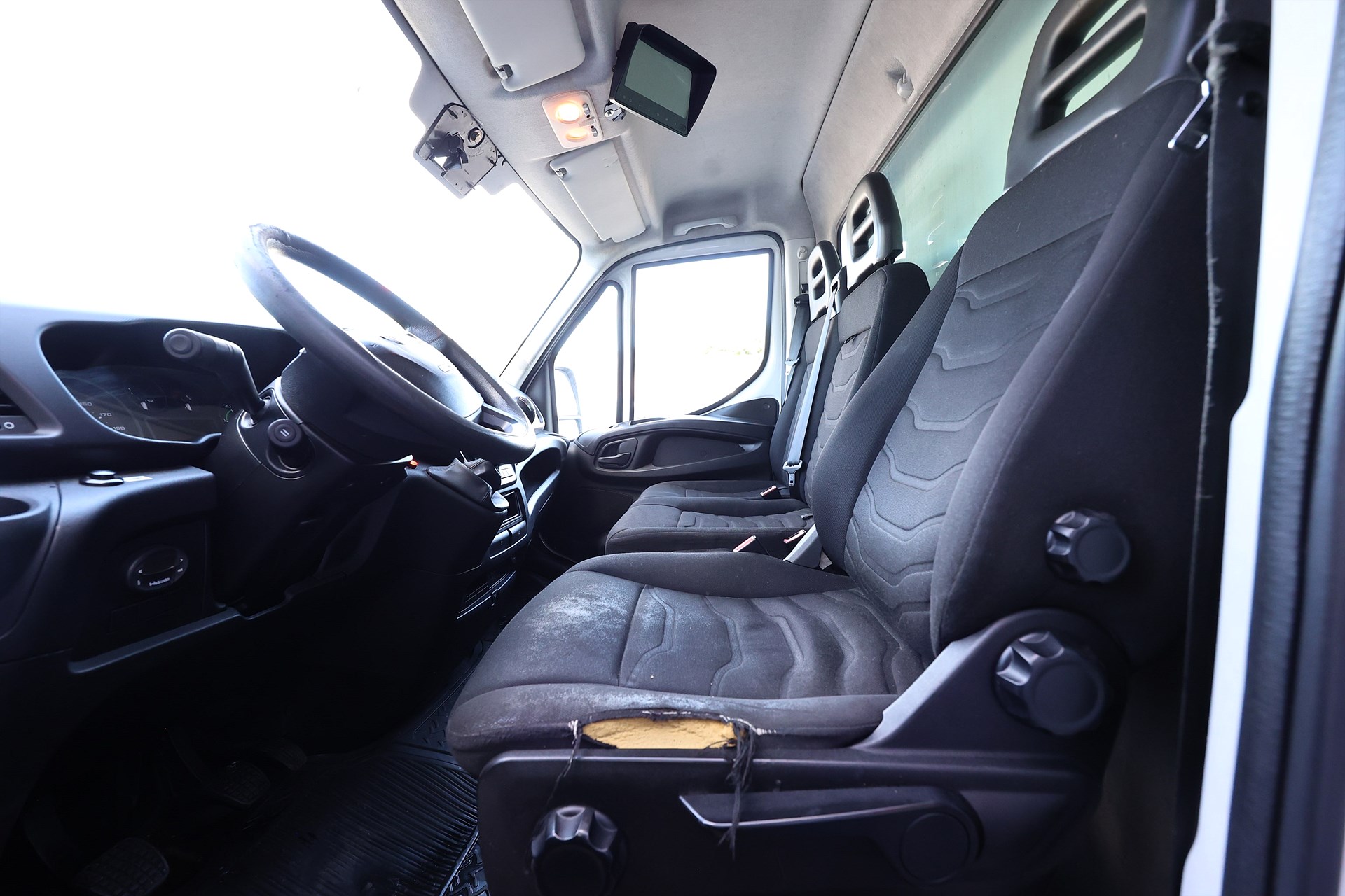 Iveco Daily 2.3 JTD 146hk Kylbil BG-Lyft Webasto LEASEBAR
