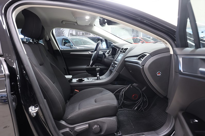 Ford Mondeo Kombi 1.5 EcoBoost 165hk Titanium Drag