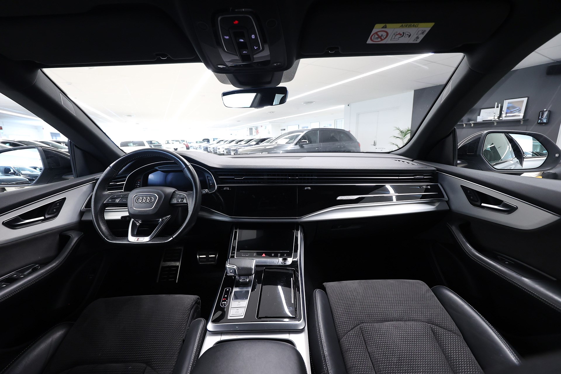 Audi Q8 50 TDI 286hk Q S-Line B&O 360-Kamera Pano Värmare Luftfjädring