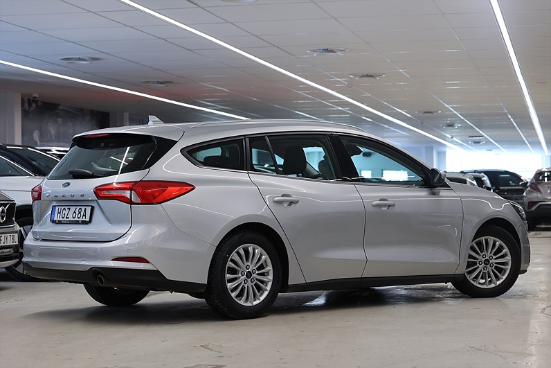 Ford Focus Kombi 1.0 125hk *Kampanj!* Keyless Navi PDC Carplay