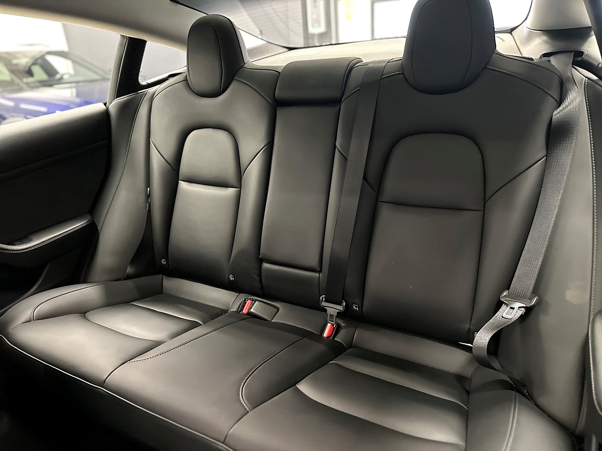 Tesla Model 3 – bild 19