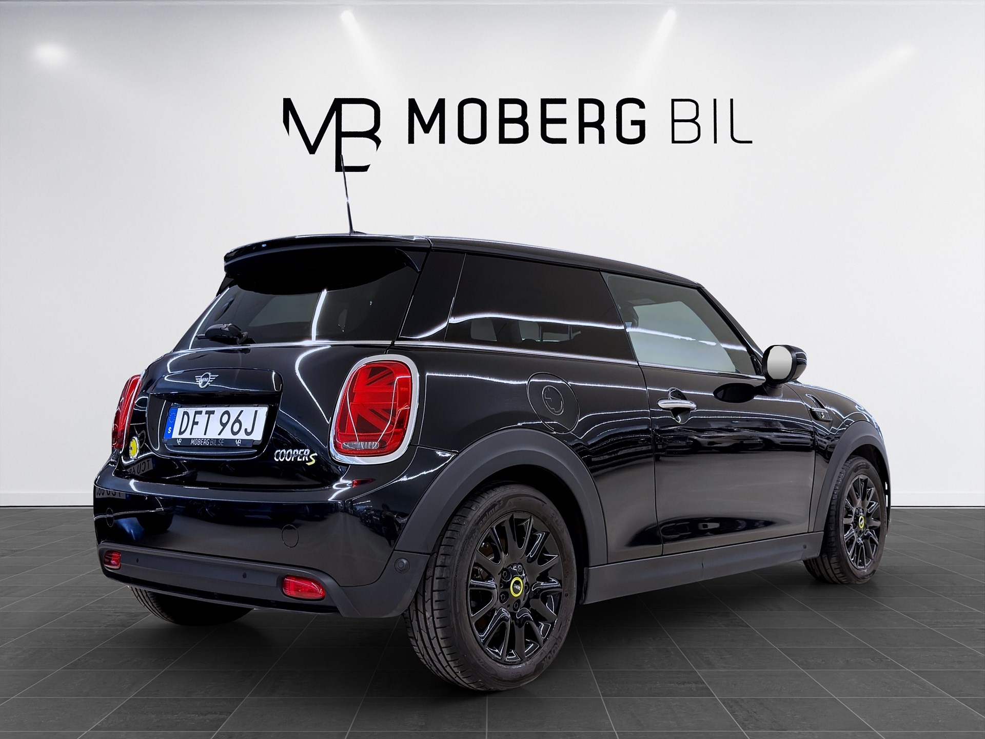 MINI Cooper SE 184hk Navi PDC Årsskatt 360kr