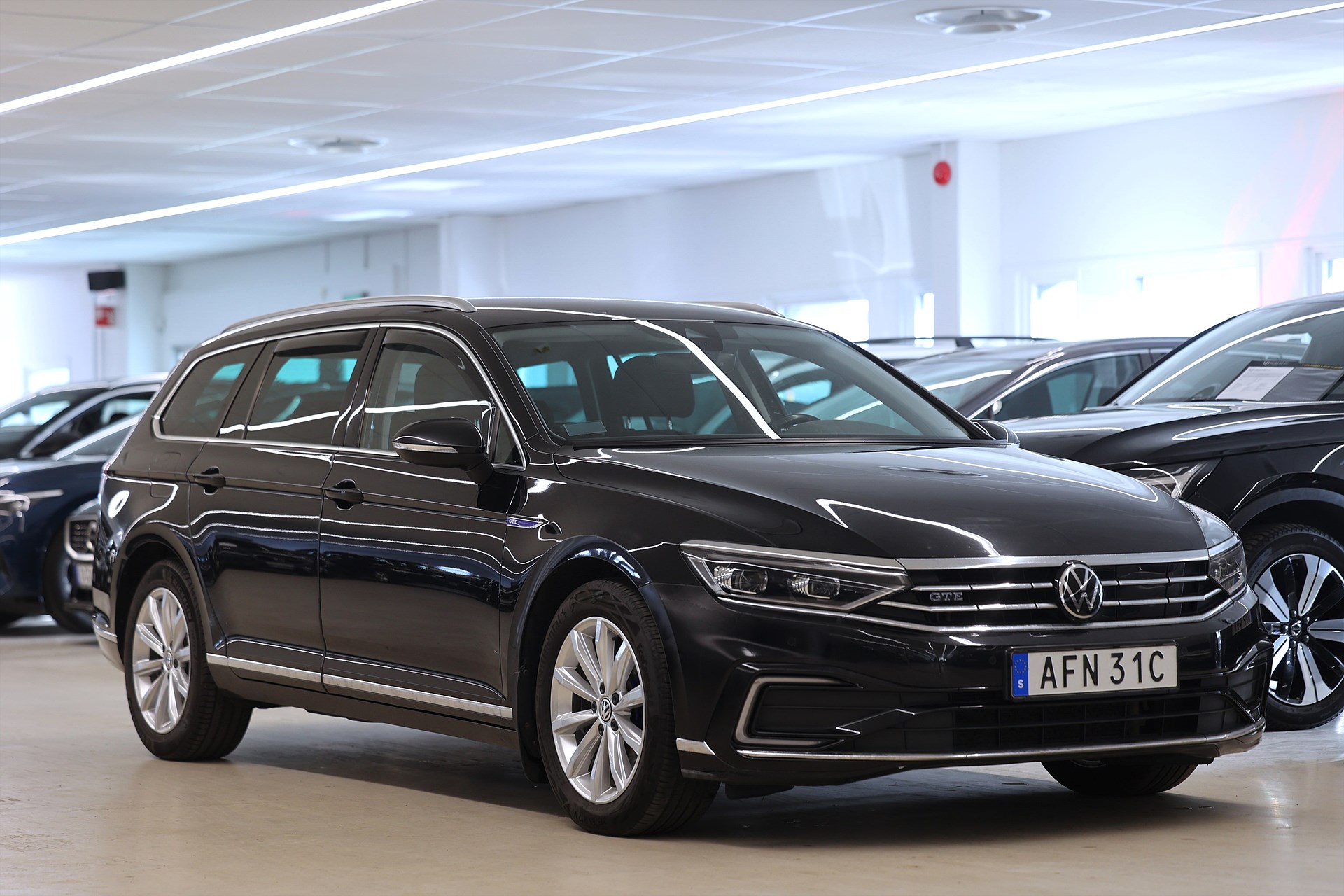 Volkswagen Passat SC GTE 218hk Executive Alcantara Drag B-Kamera