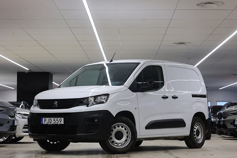 Peugeot e-Partner L1 136hk V-inrett Drag Navi CarPlay MOMS