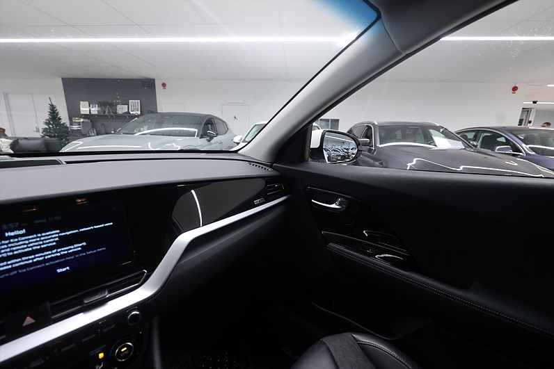 Kia Niro P-HEV 141hk Advance Plus B-kamera Navi