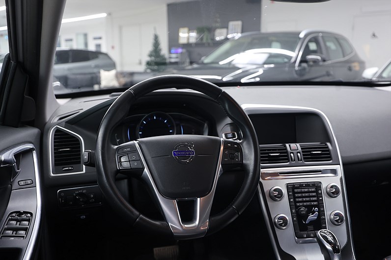 Volvo XC60 D4 190hk Ocean Race Navi Värmare Skinn