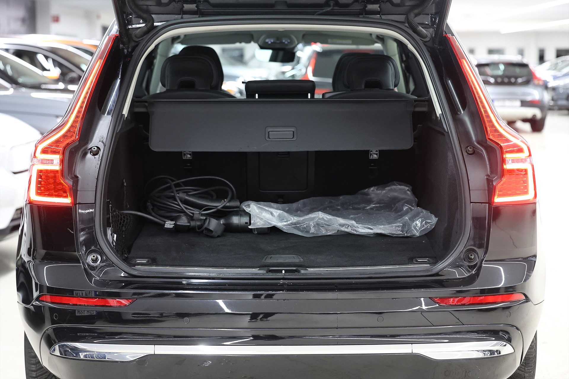 Volvo XC60 Recharge T6 AWD 350hk *Hjulkampanj!* Core Läder