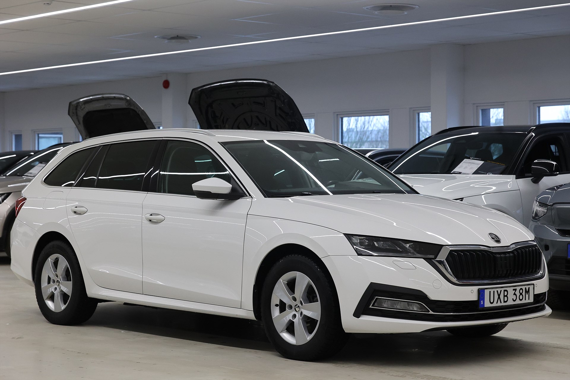 Skoda Octavia Kombi 204hk *Kampanj!* Style Massage Navi Keyless