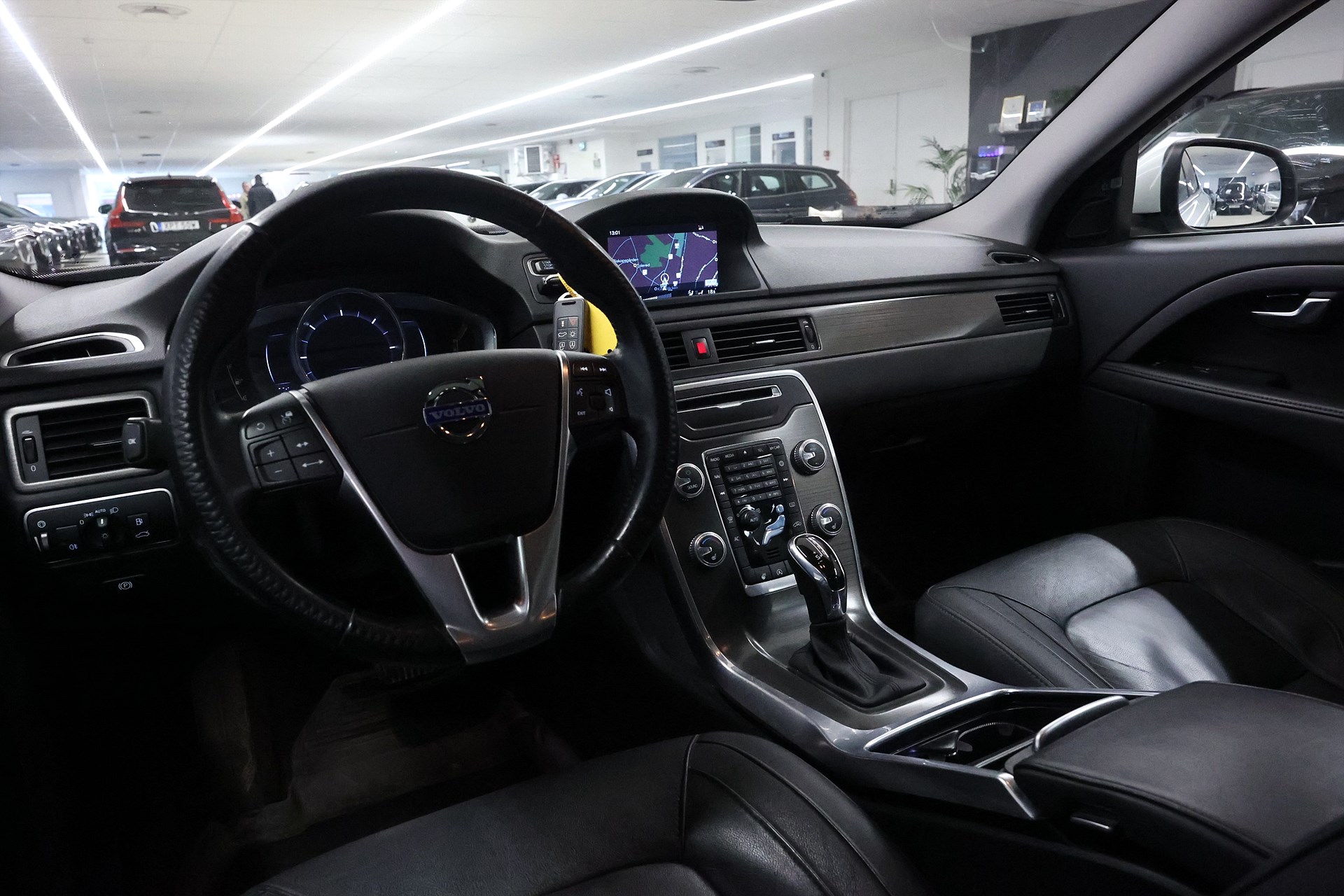 Volvo V70 D4 181hk Summum Lucka Läder Navi Drag PDC