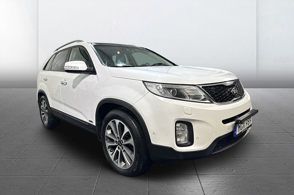 Kia Sorento 2.2 CRDi 4WD 7-sits Drag Panorama Skinn Navi 197hk – bild 4 av 26