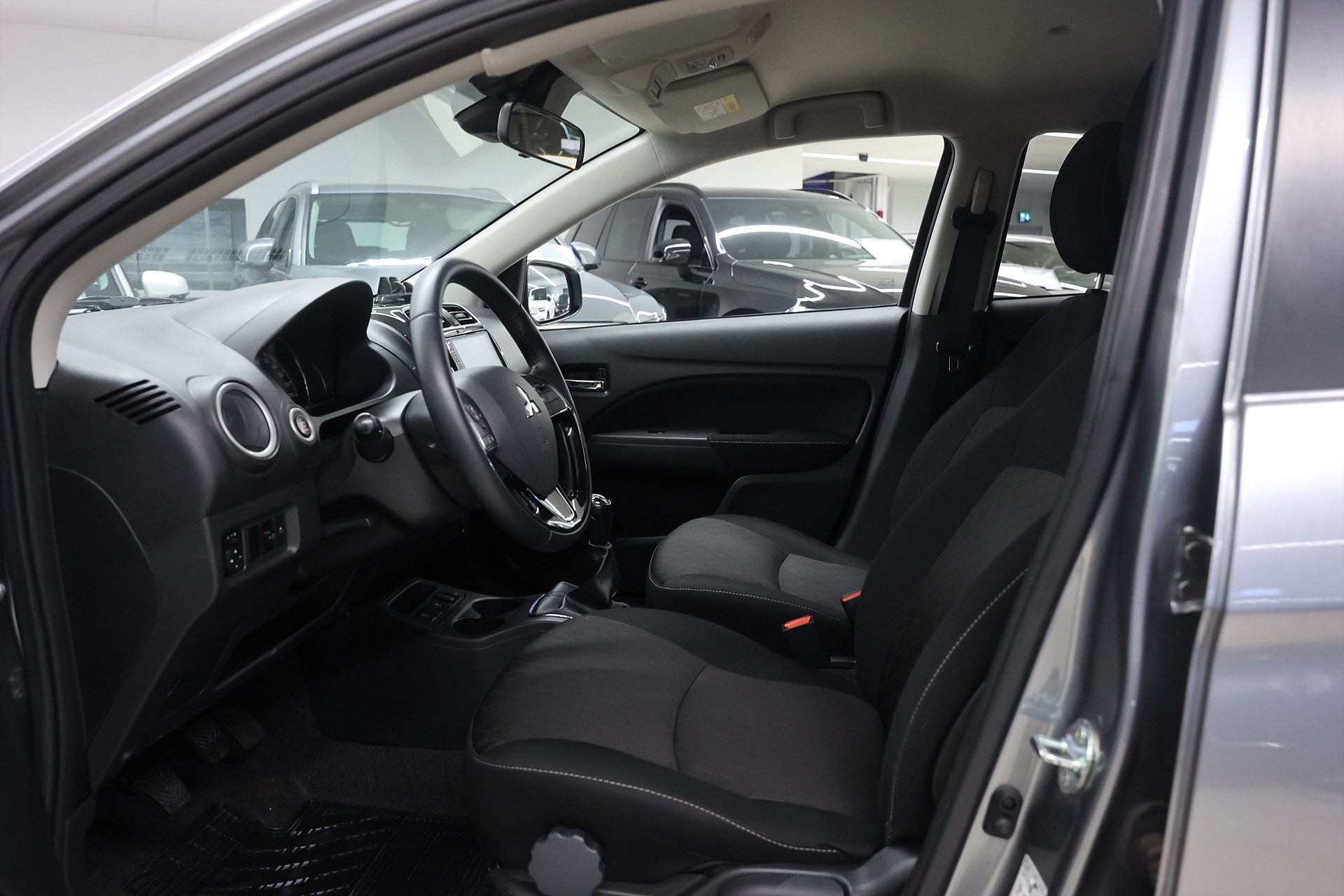 Mitsubishi Space Star 1.2 MIVEC 80hk Bluetooth Farthållare