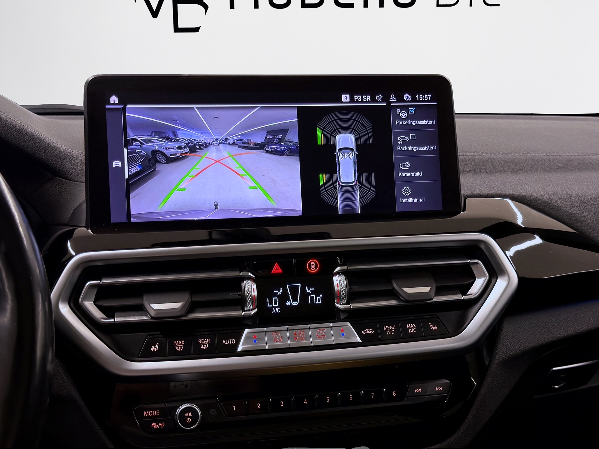 BMW iX3 286hk M Sport Charged Pano Navi Drag B-kamera