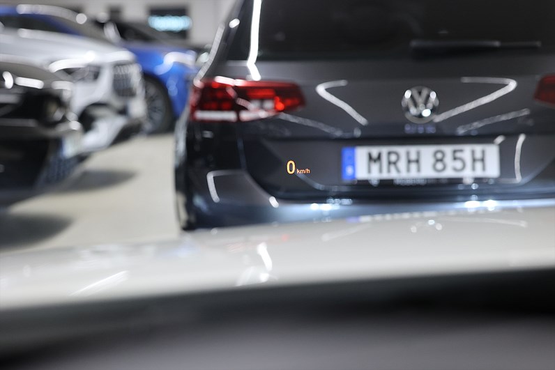 BMW 320d xDrive Touring 190hk *Hjulkampanj!* M Sport Pano HUD H/K Keyless Drag