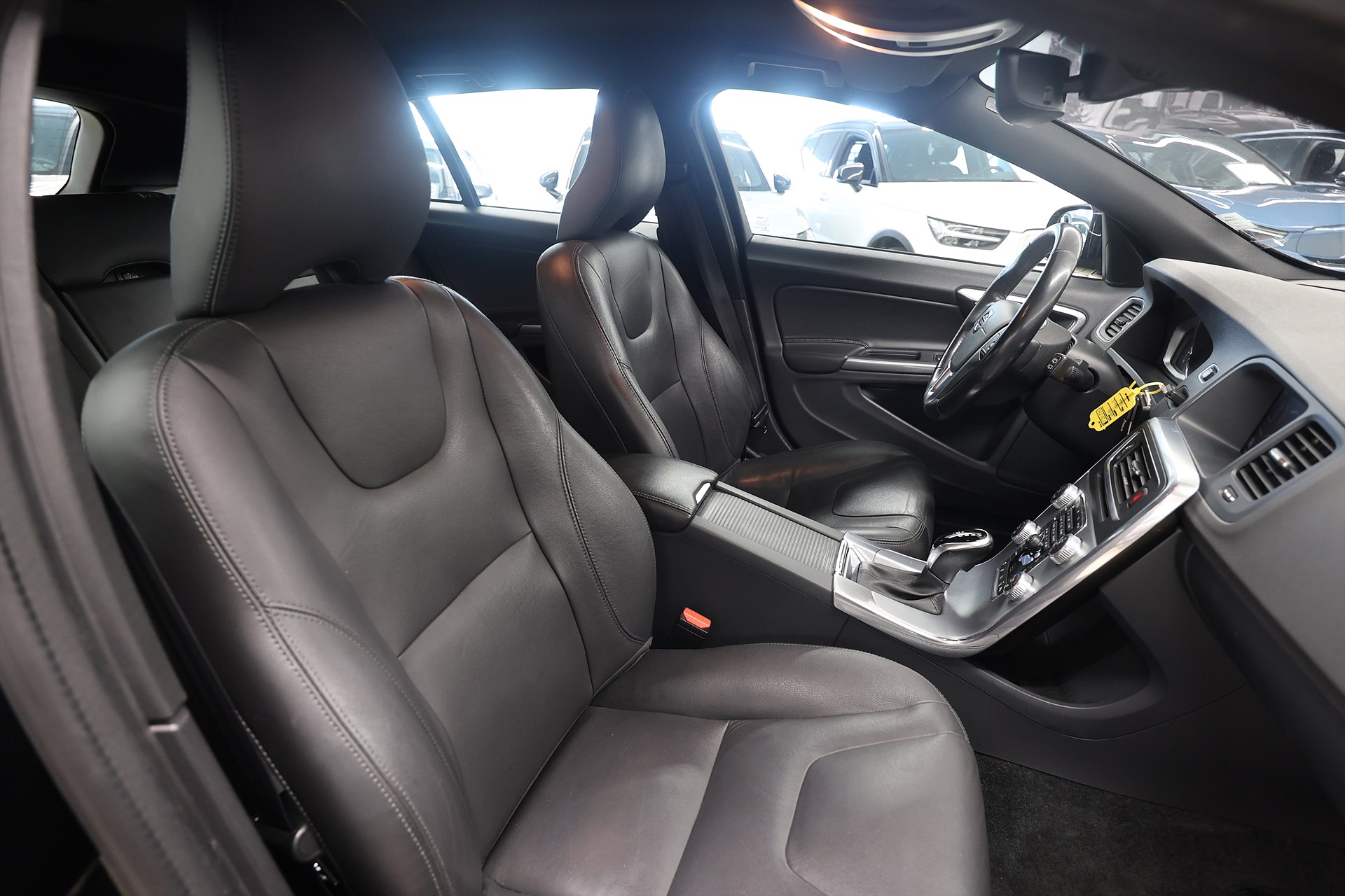 Volvo V60 Cross Country D4 190hk Summum Skinn Navi Keyless