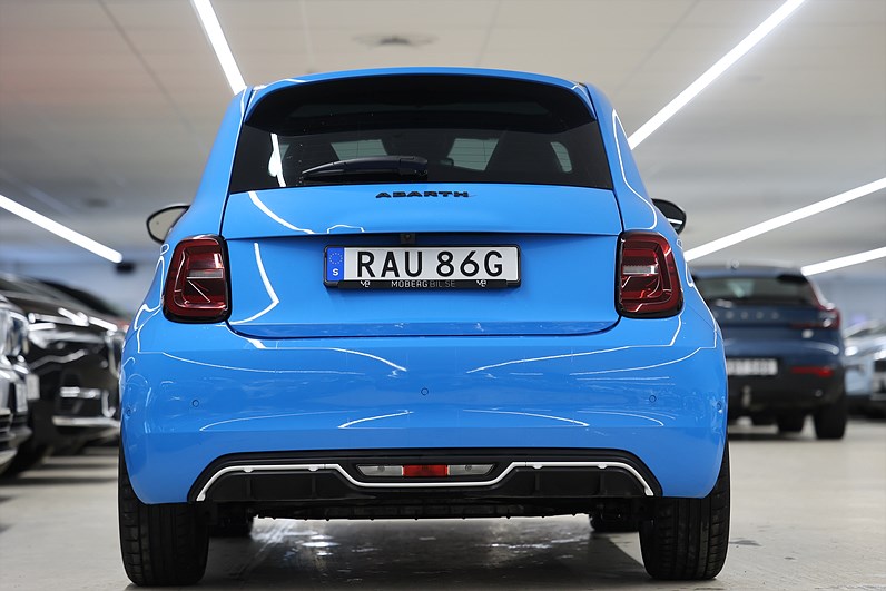 Abarth 500e 155hk *Kampanj!* Scorpionissma Alcantara JBL Pano