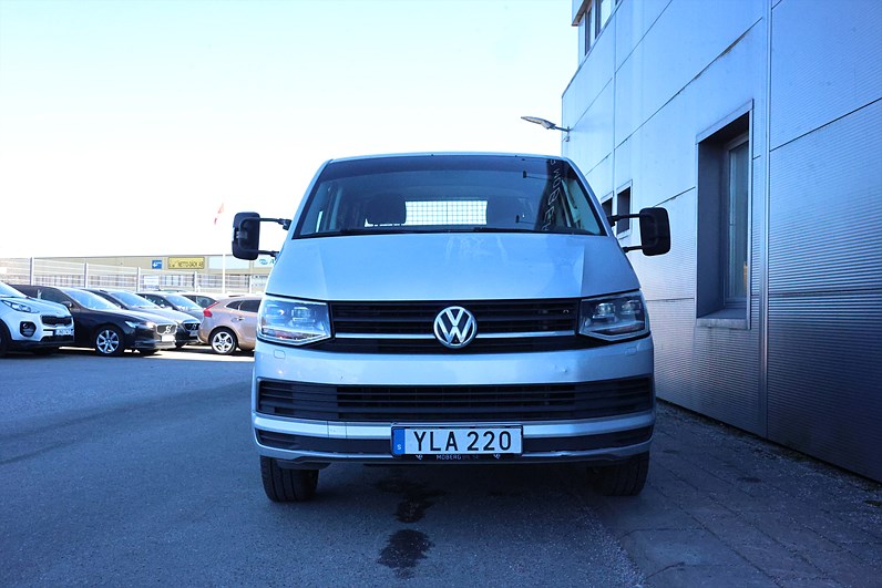 Volkswagen Transporter DH 2.0 TDi 150hk Värmare LED Drag MOMS