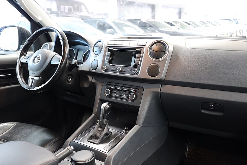 Volkswagen Amarok 2.0 BiTDI 4M 180hk Highline Läder Navi B-Kamera