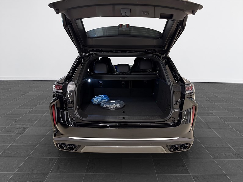 Omoda 9 AWD Super Hybrid * 3,99% Ränta* Leveransklar Maxutrustad
