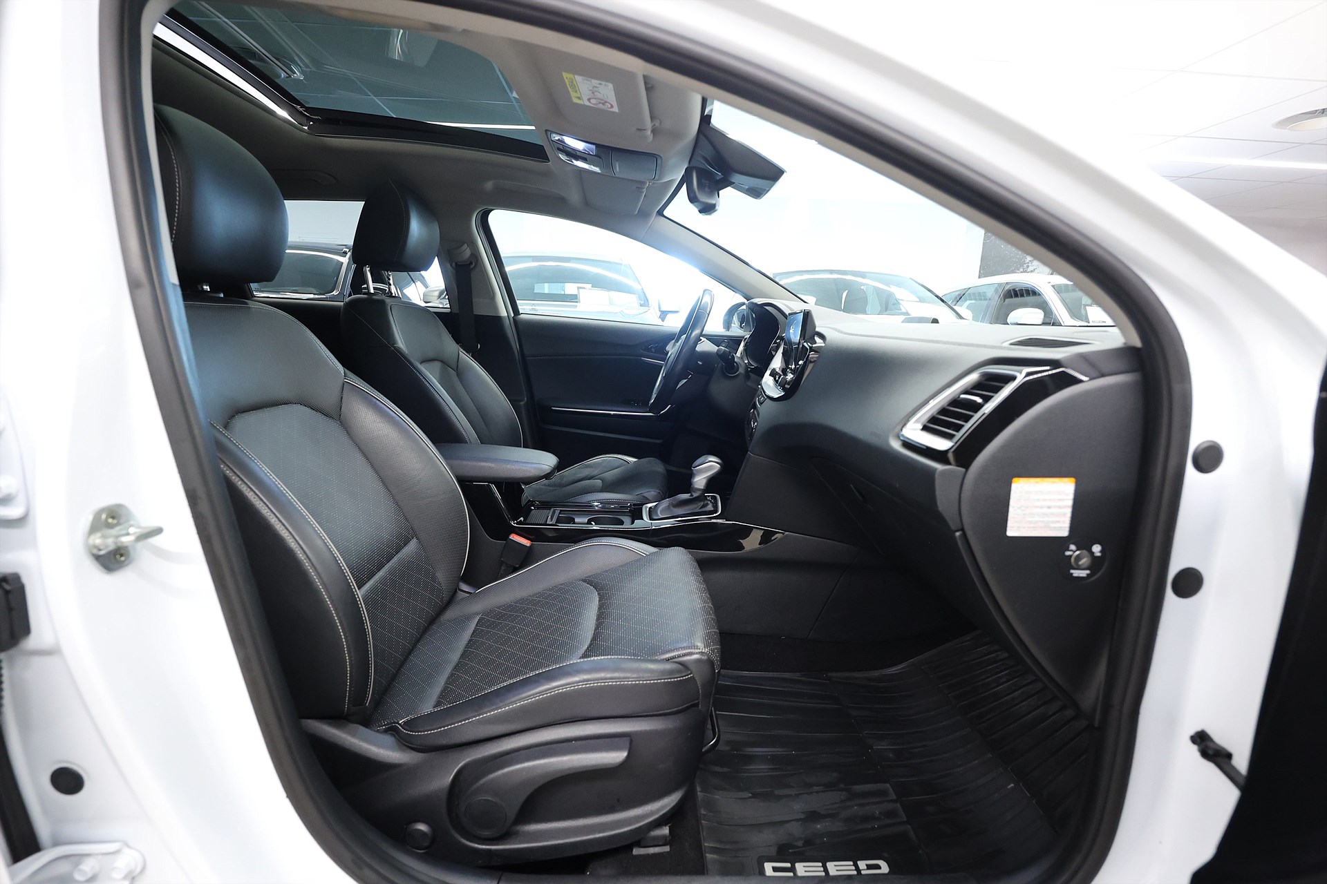 Kia Ceed Sportswagon Plug-in Hybrid 141hk Advance Plus Pano Keyless