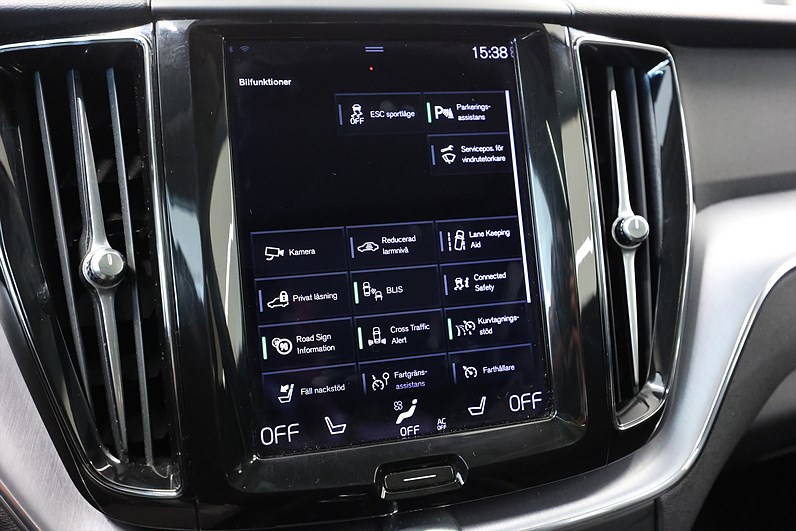 Volvo XC60 Recharge T6 AWD 340hk Inscription Pano CarPlay B-Kamera
