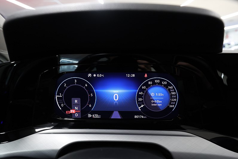 Volkswagen Golf Sportscombi 2.0 TDI 116hk Cockpit Värmare  MOMS