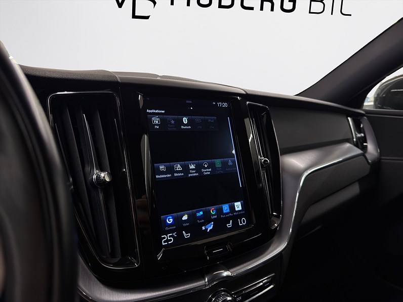 Volvo XC60 B4 AWD 197hk Momentum Adv Drag B-Kamera Läder
