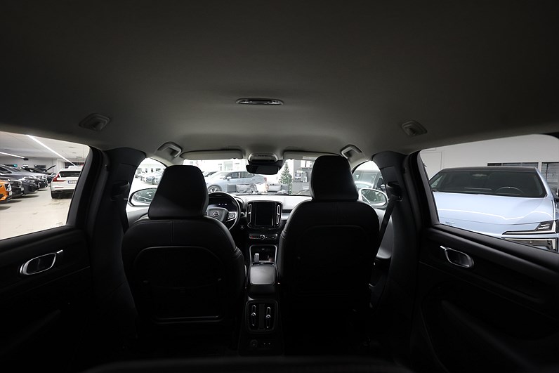 Volvo XC40 T5 Recharge 262hk *Hjulkampanj!* Momentum Värmare