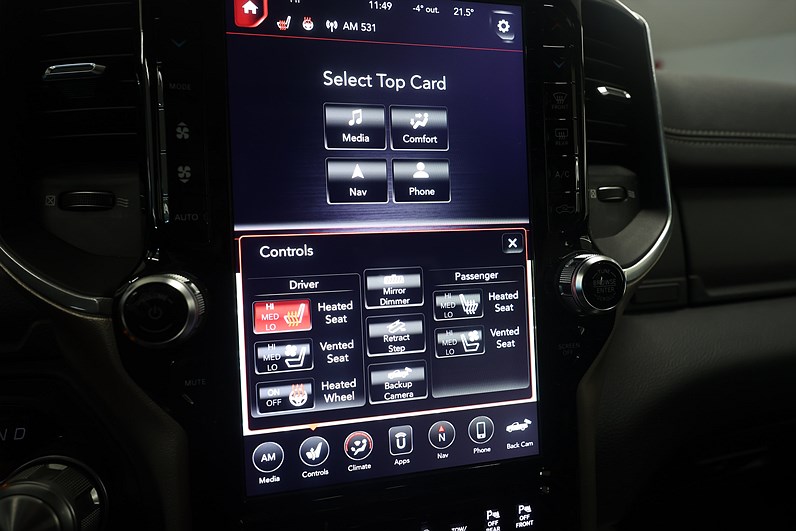 Dodge Ram 1500 Crew Cab 5.7 V8 HEMI 4x4 395hk Laramie LVL 2