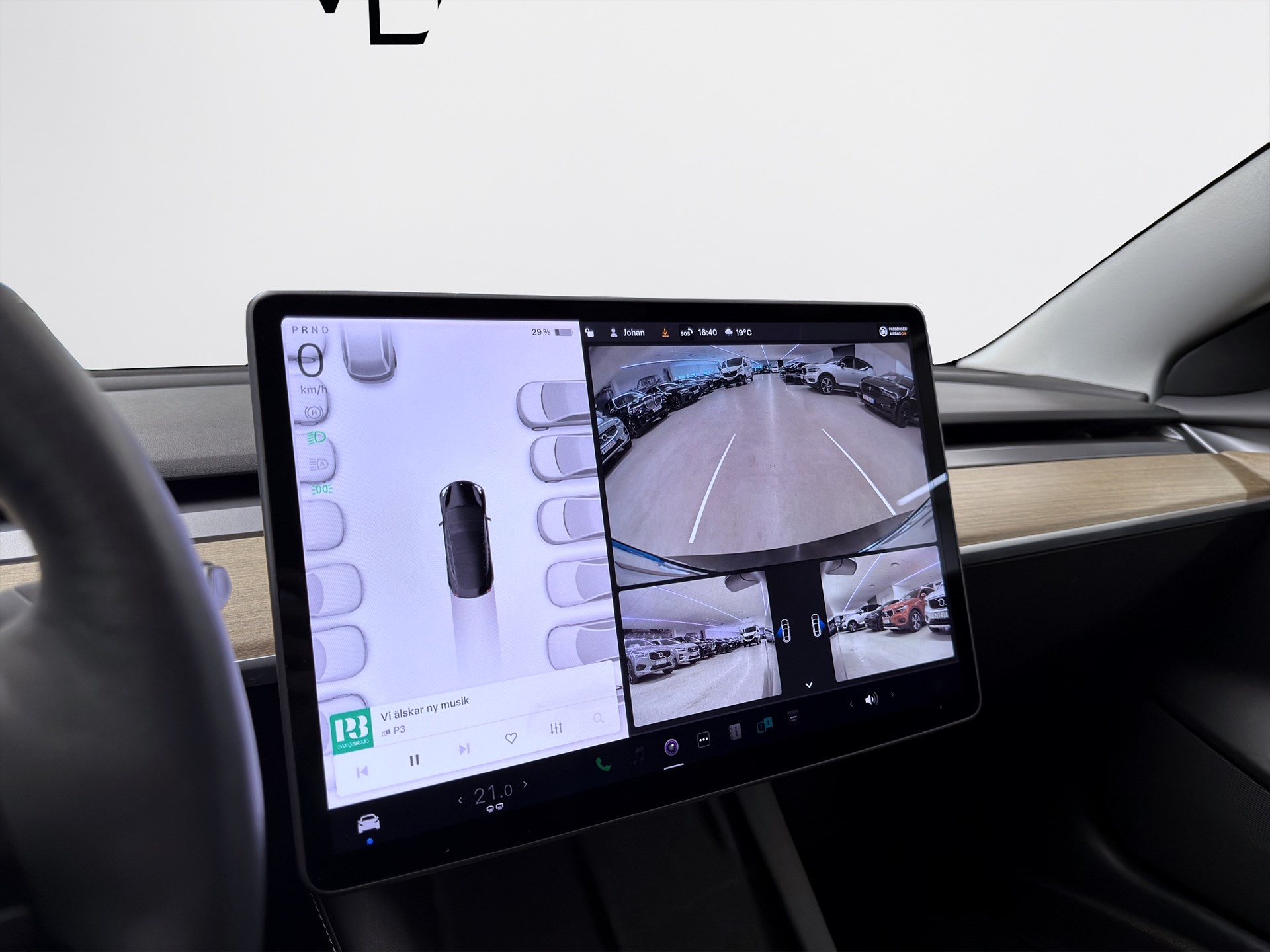Tesla Model 3 Long Range 440hk Helg på Moberg! Pano Läder B-Kamera