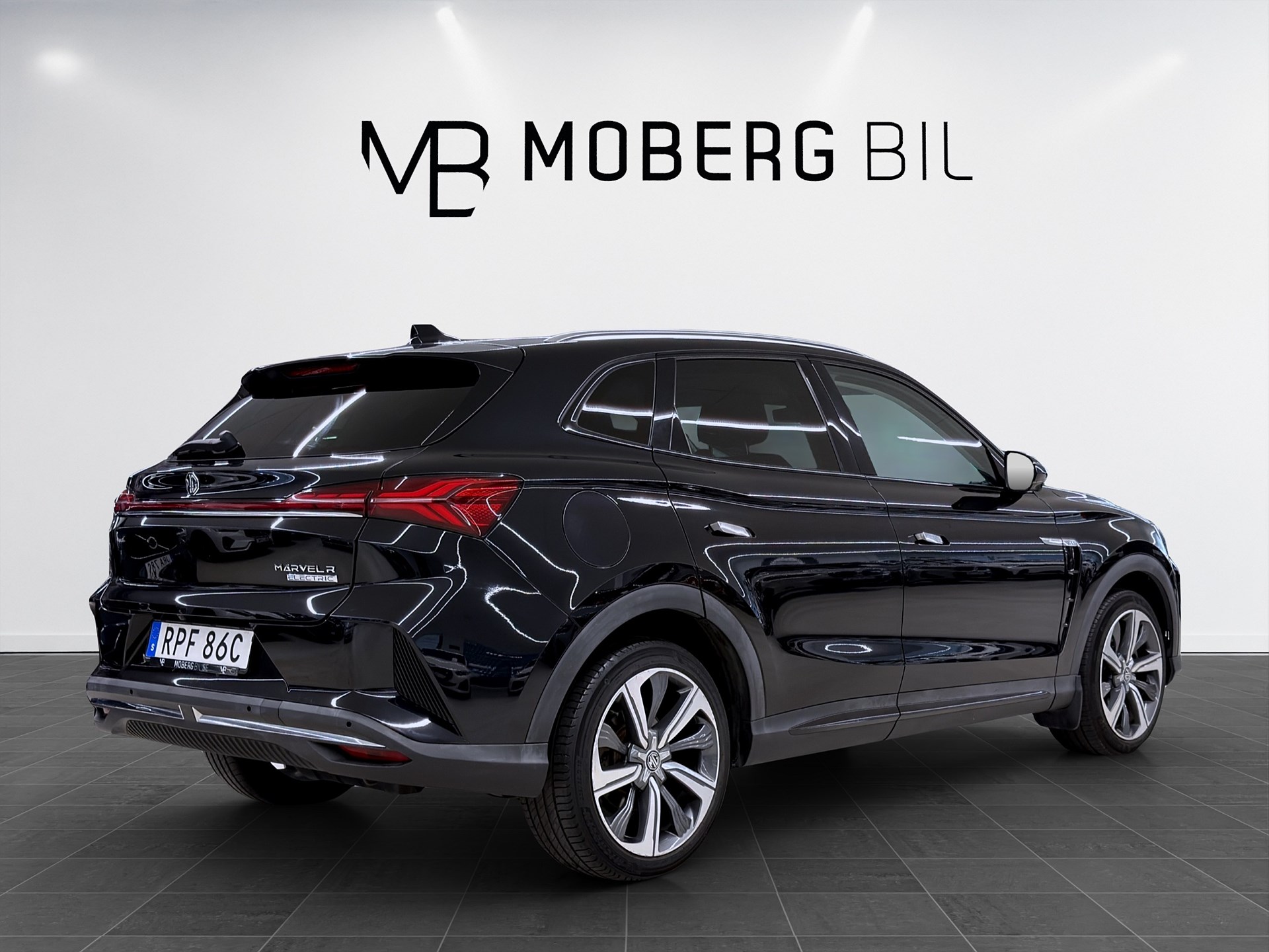Automatisk 180hk Läder 360 CarPlay Pano