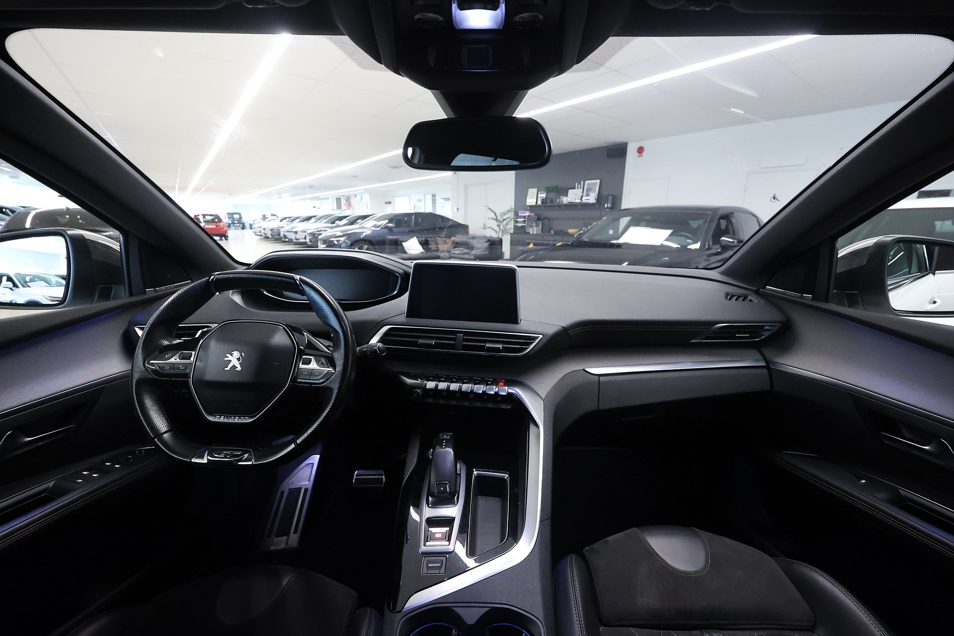 Peugeot 5008 2.0 BlueHDi 181hk *Hjulkampanj!* GT Line Focal 7-sits Drag